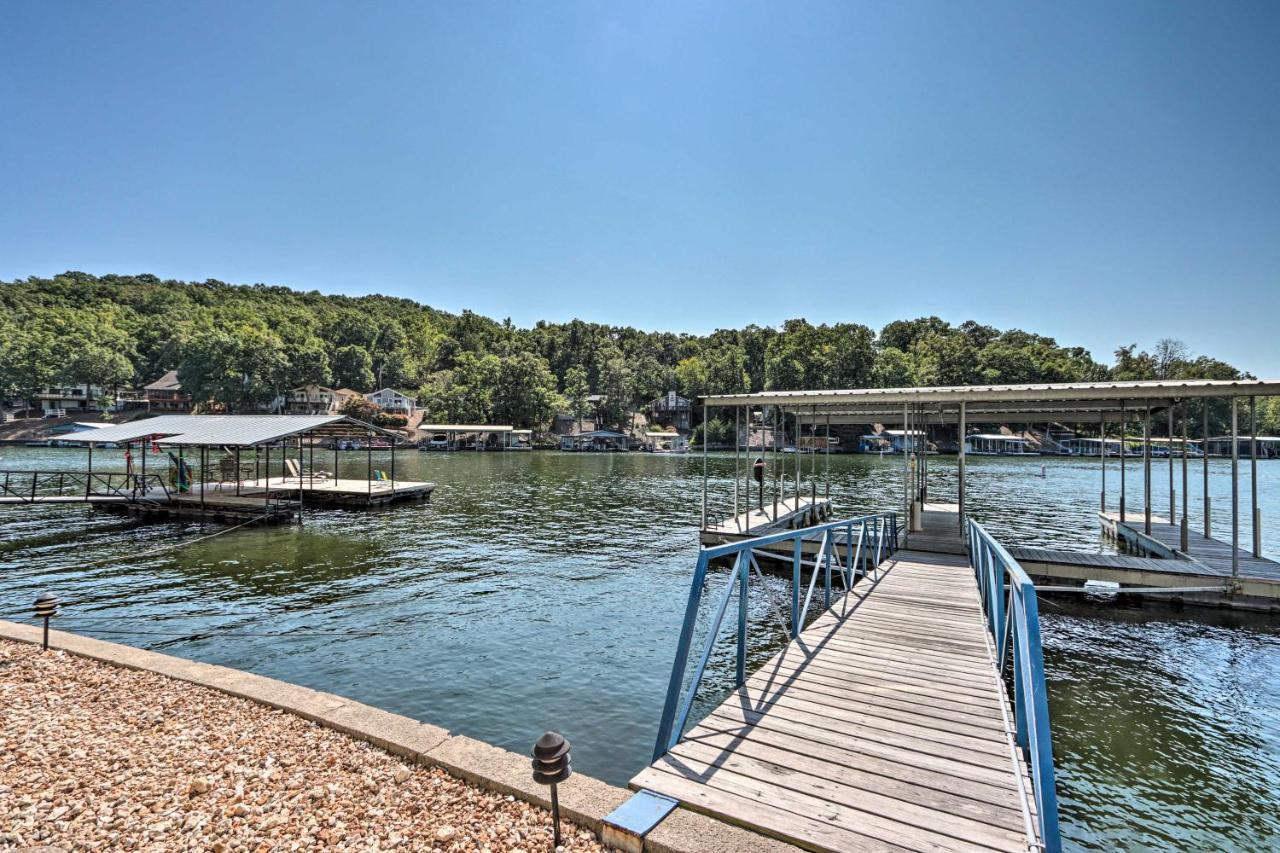 On-The-Water Retreat With Dock Pet Friendly! Vila Lake Ozark Exterior foto